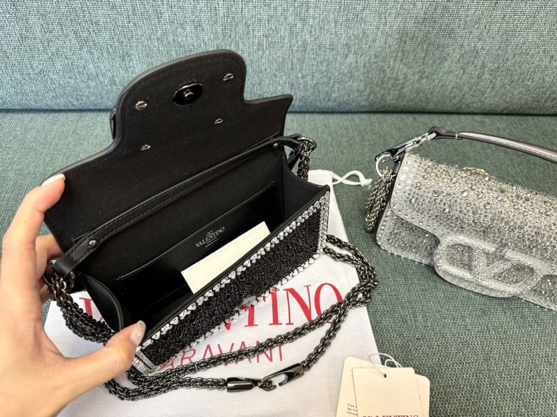 Va1e*ntin0 satchel bag